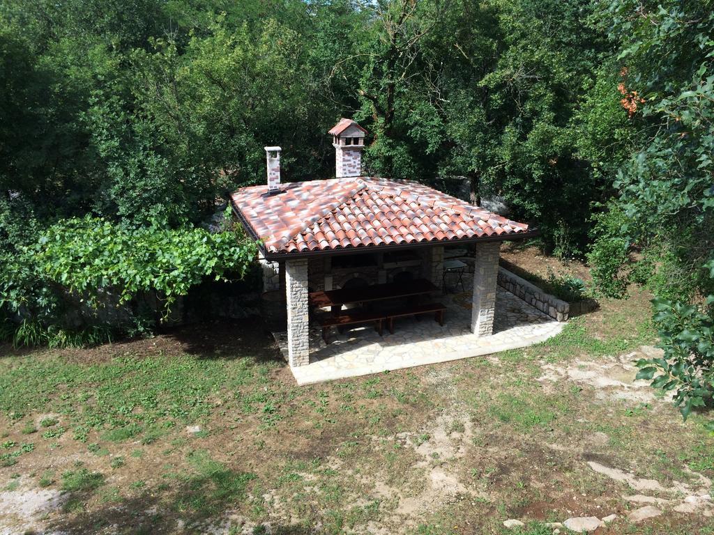 Guest House Renata Plomin Extérieur photo