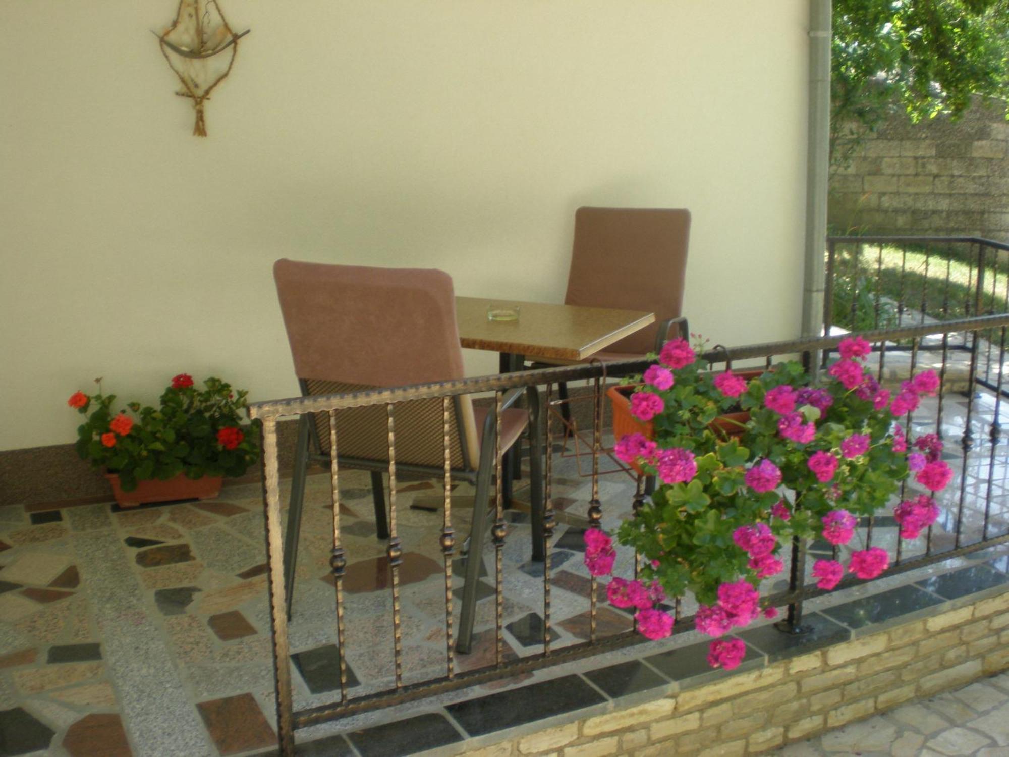 Guest House Renata Plomin Extérieur photo