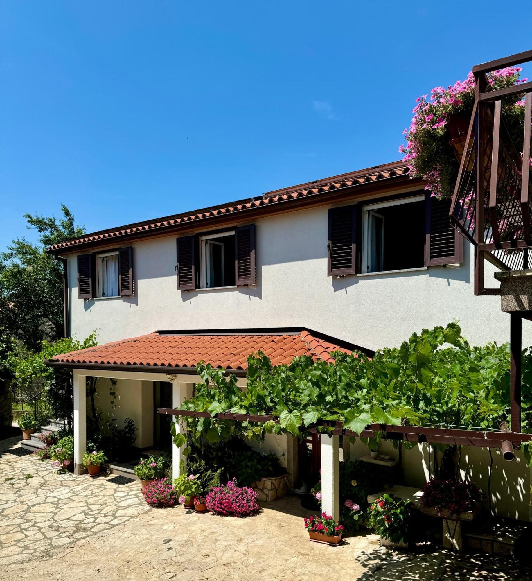 Guest House Renata Plomin Extérieur photo